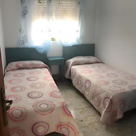 Villa Familiar Con Piscina Privada, Terraza, Jardin Y Todas Comodidades En Conil - Es-180-245 *